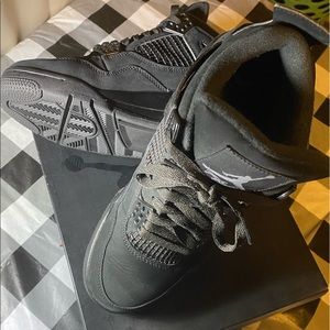 Air Jordan 4 Retro. Black